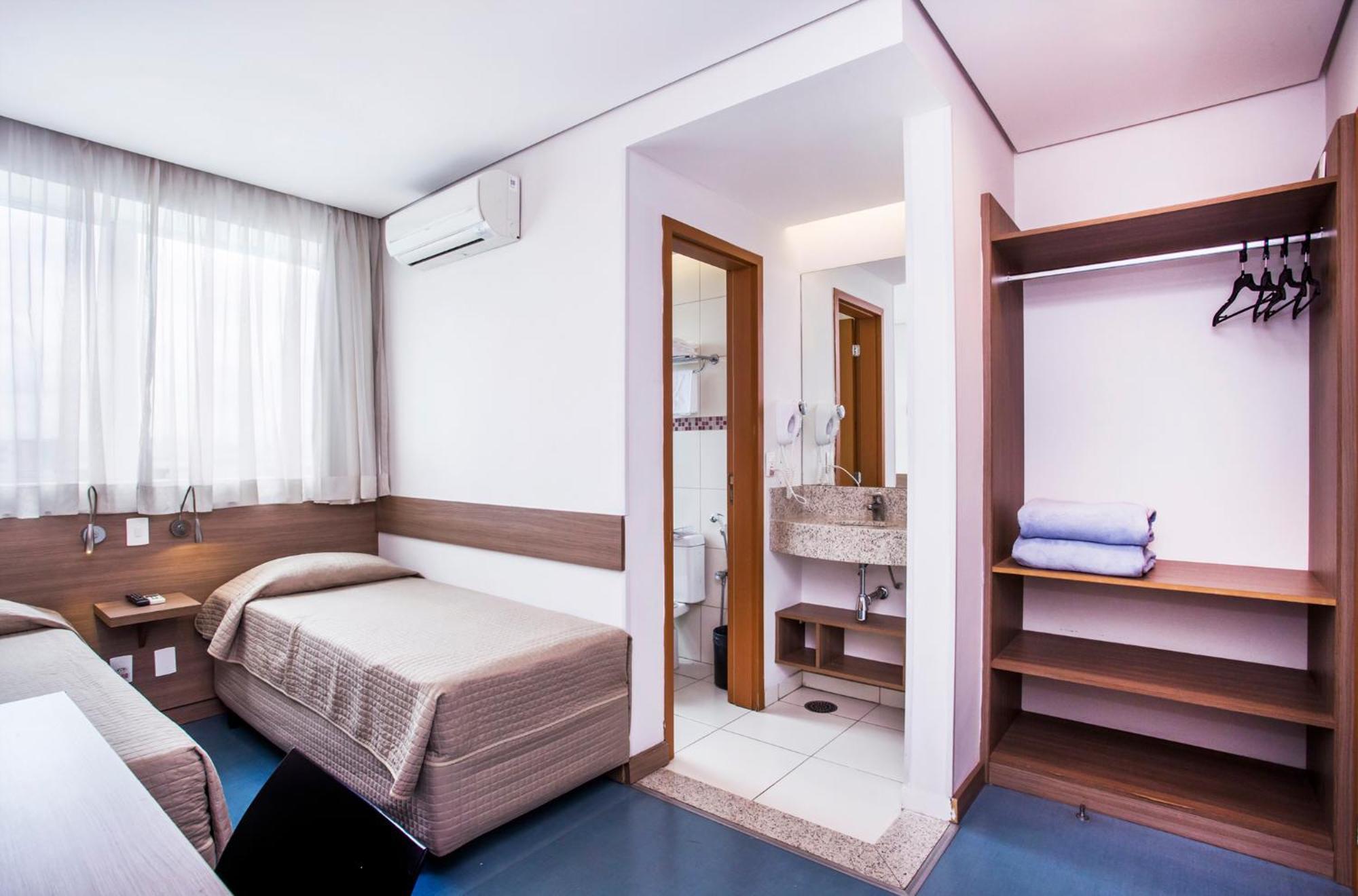 Twin Room,1220460277:JPEG