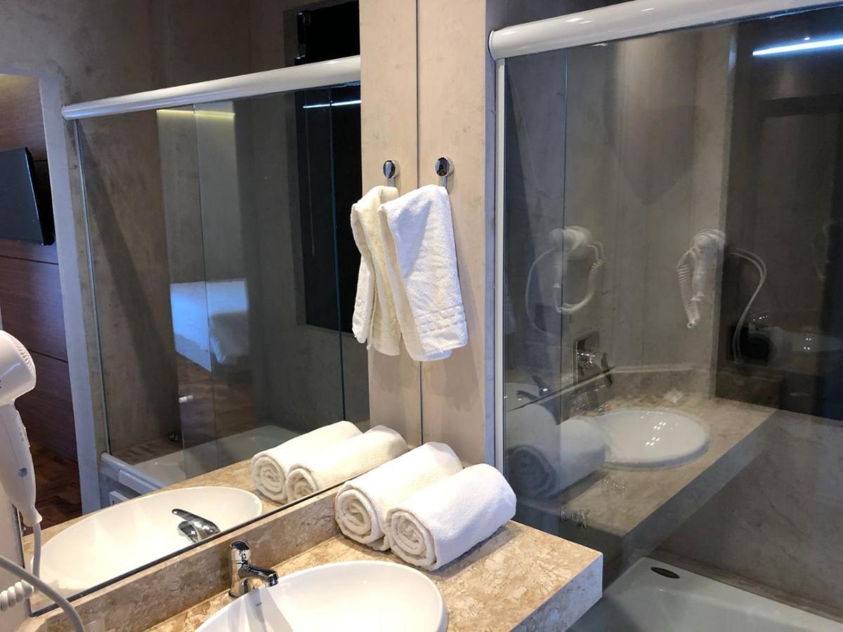King Suite with Spa Bath
