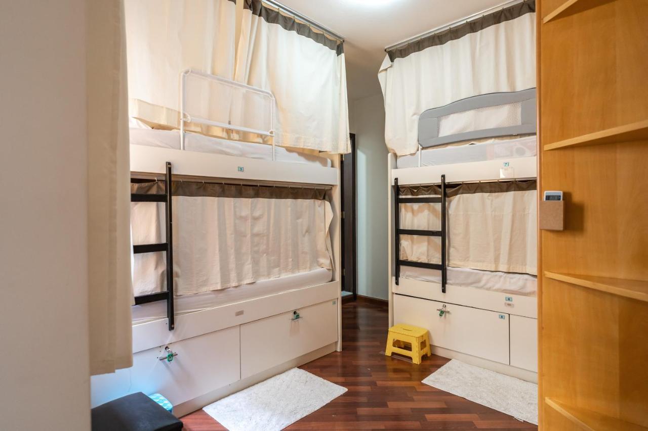 Cama em Dormitório Feminino com 4 Camas