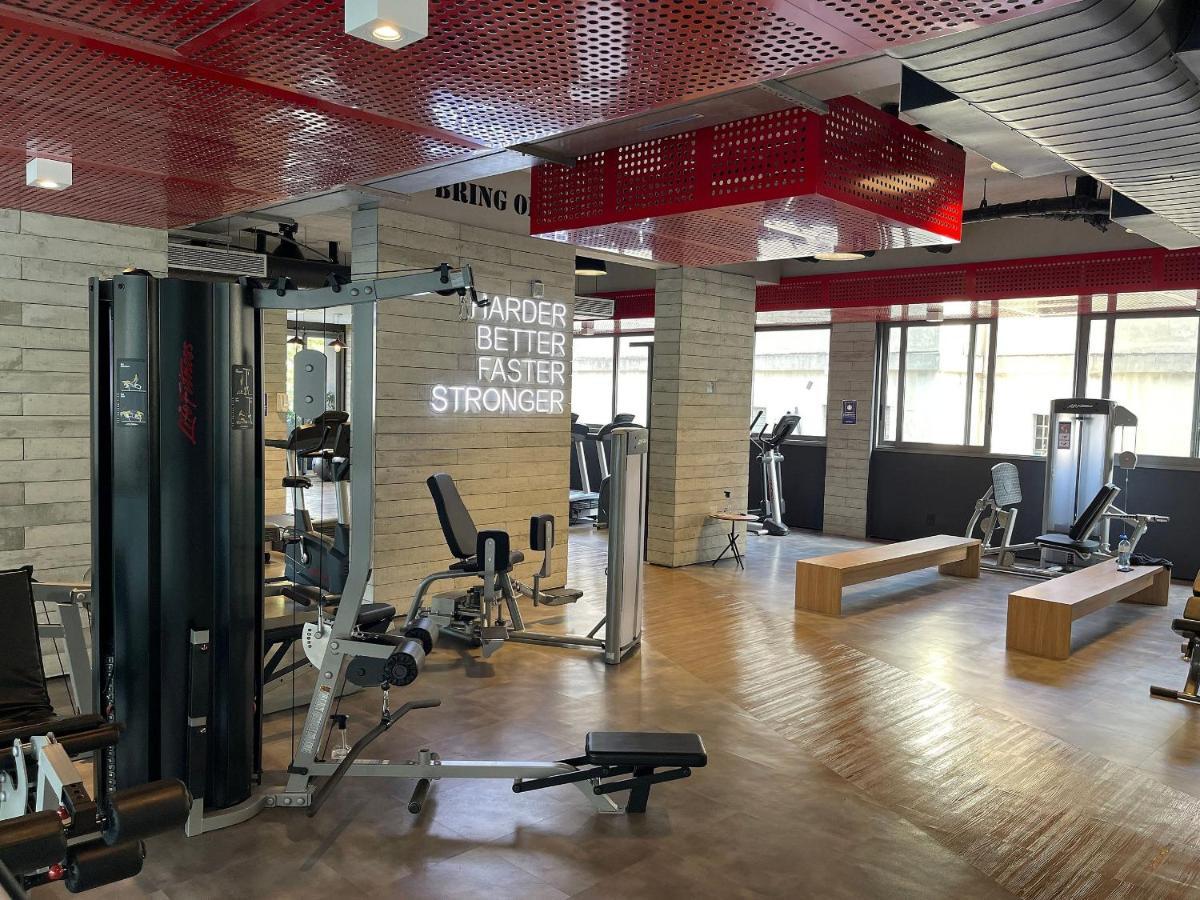Standard Studio