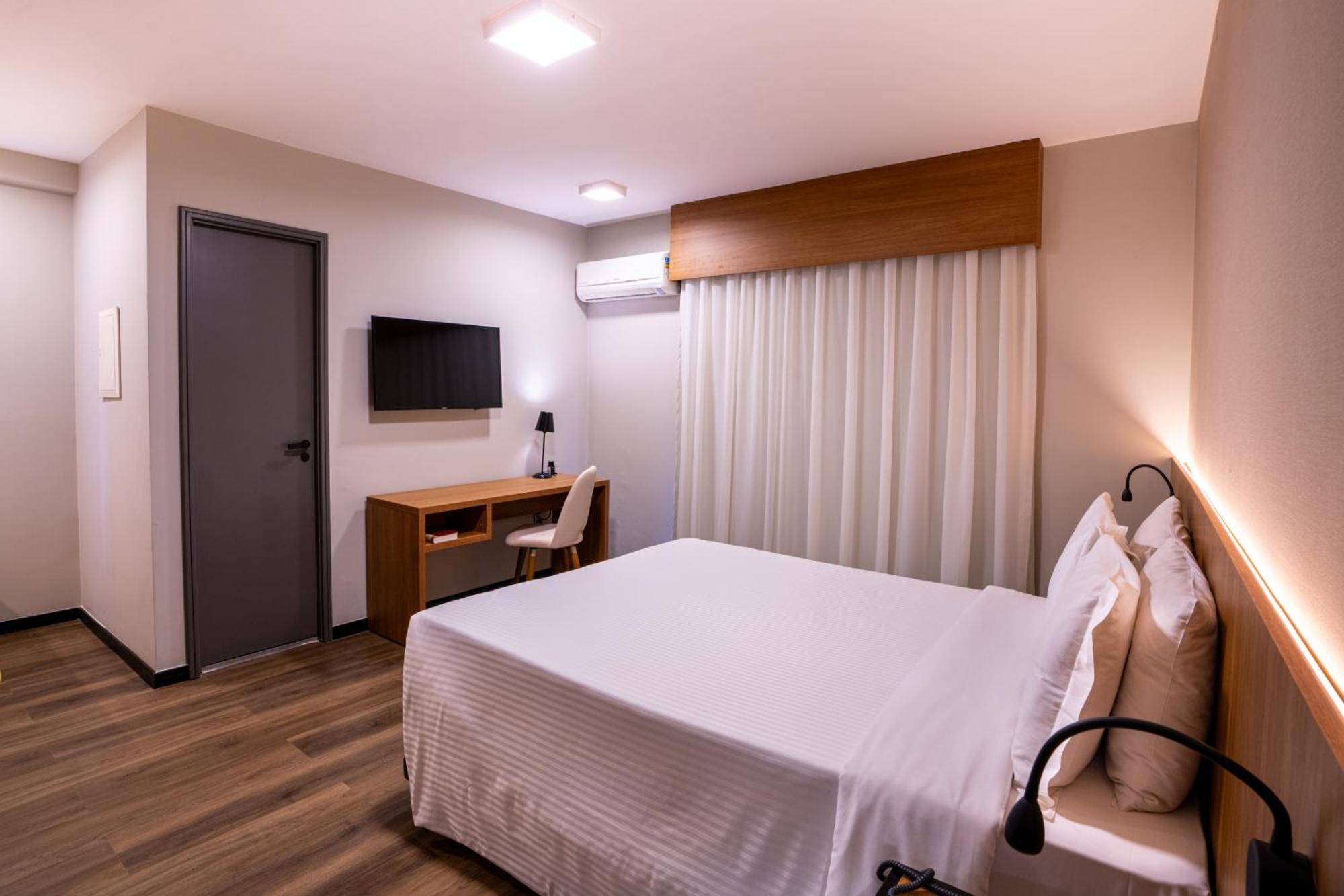 Luxo Casal - 1 Cama Queen,1615649676:JPEG