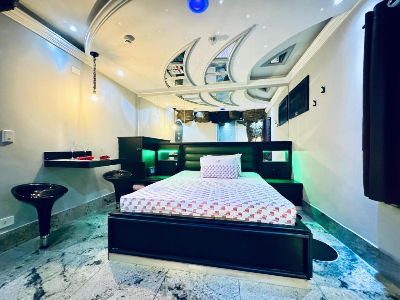 Suite with Sauna,1640405927:JPEG