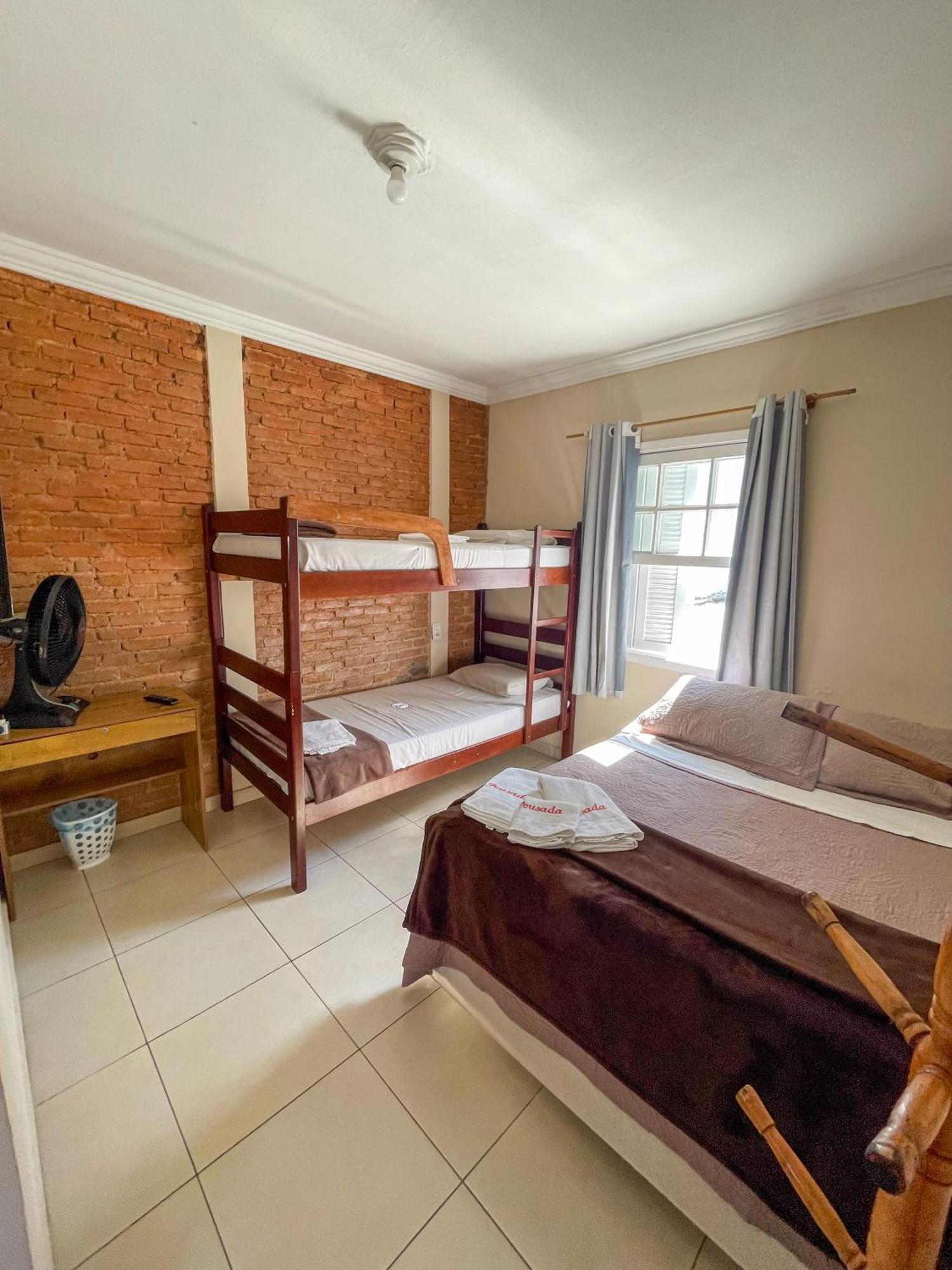 Vierbettzimmer mit eigenem Bad