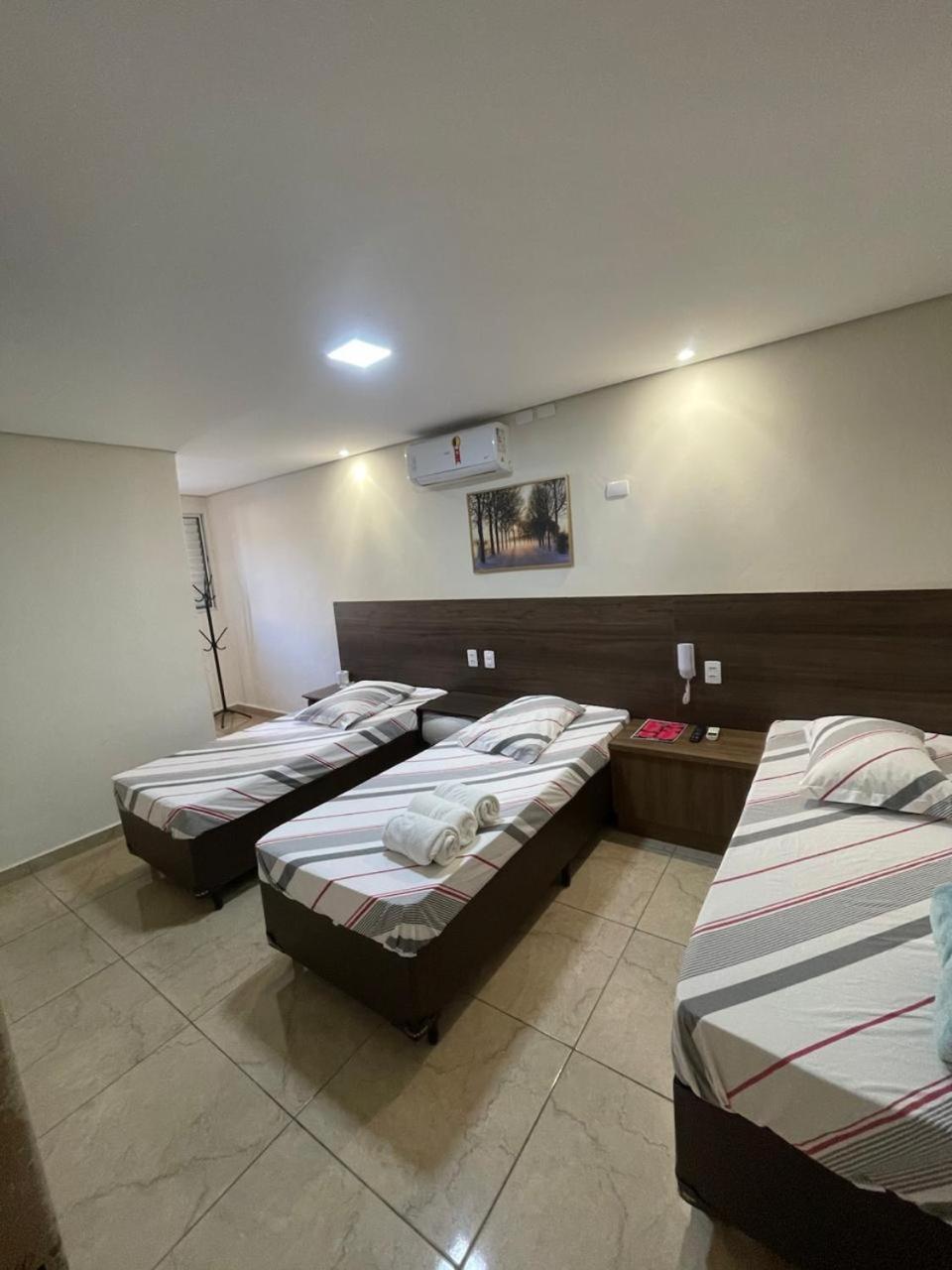 Dreibettzimmer mit eigenem Bad