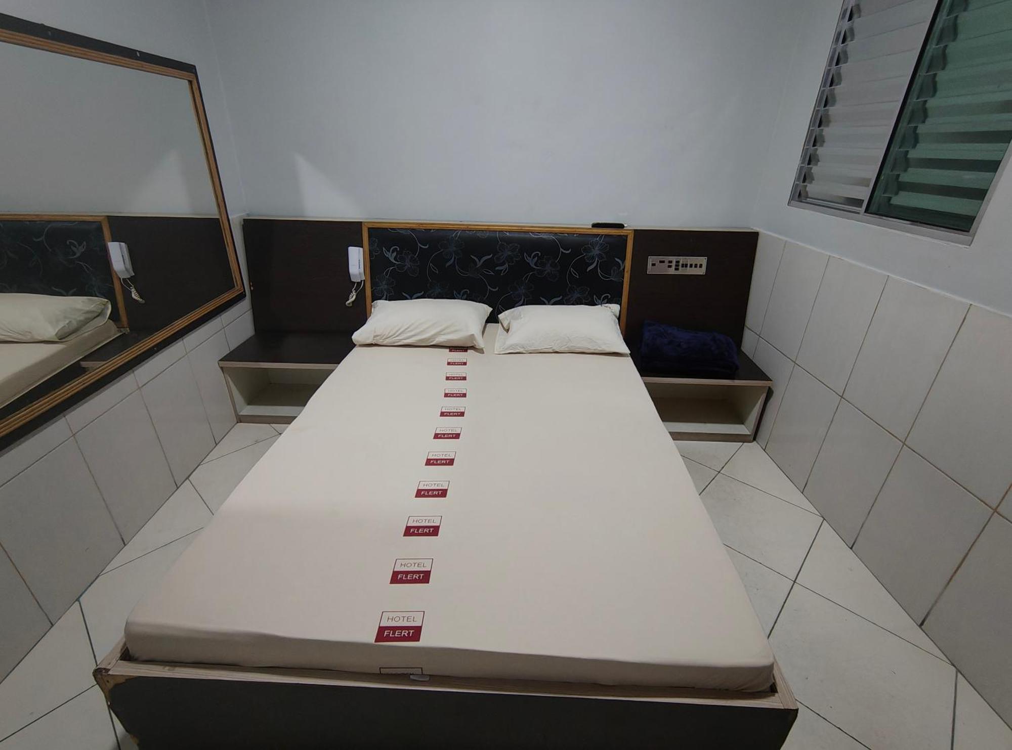 Single Room,1743036169:JPEG