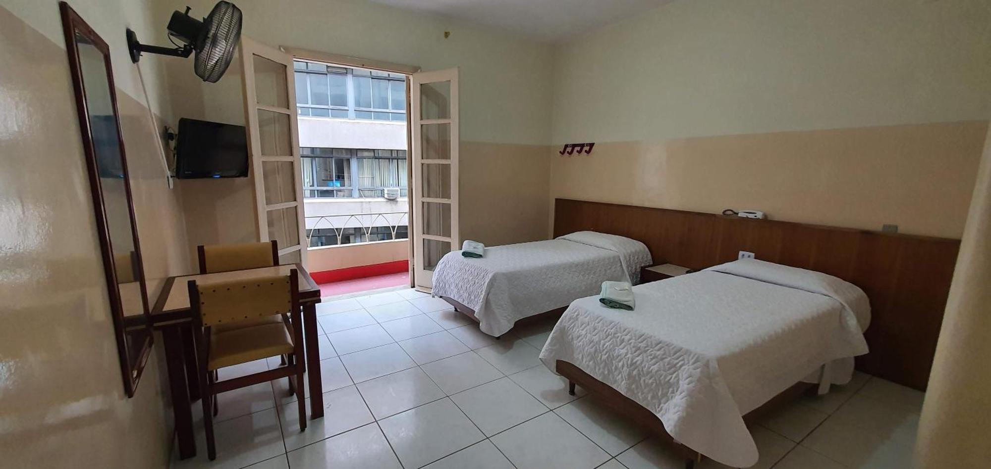 Large Twin Room,1758417253:JPEG