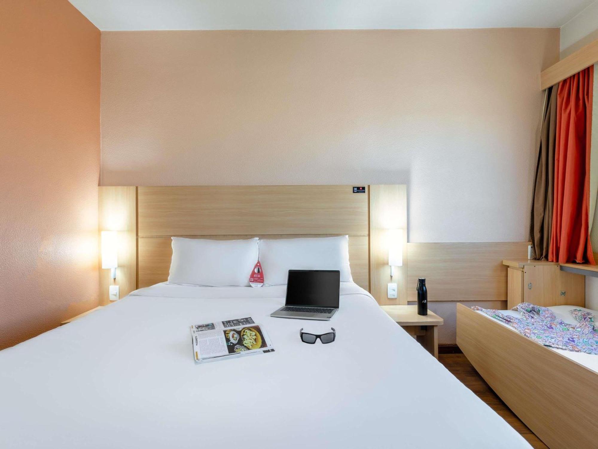 Standard Double Room One Child Bed