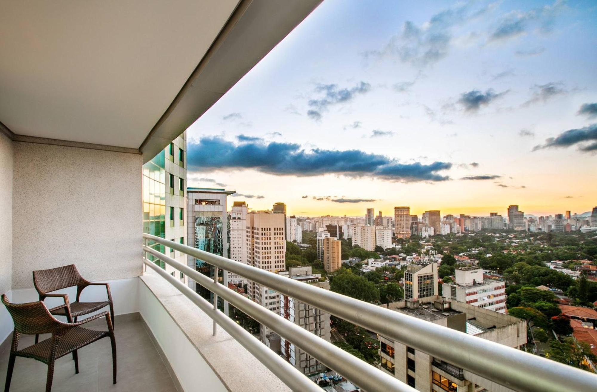 Premium King with Balcony