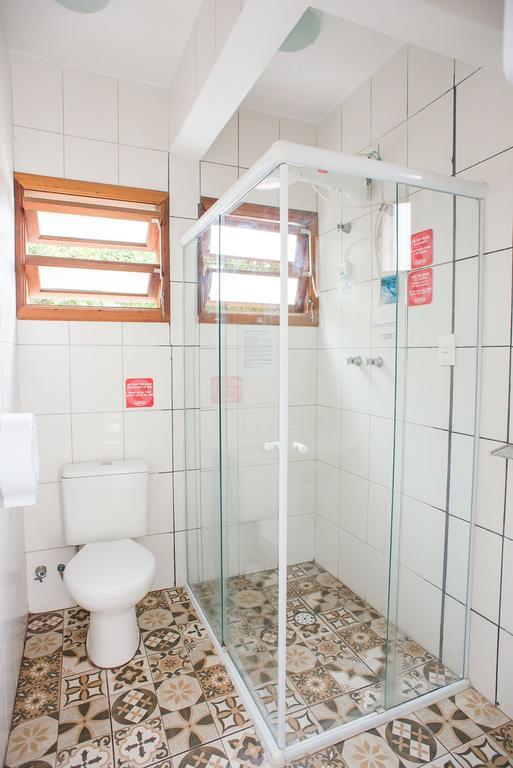 Posto Letto in Dormitorio Femminile con 6 Letti