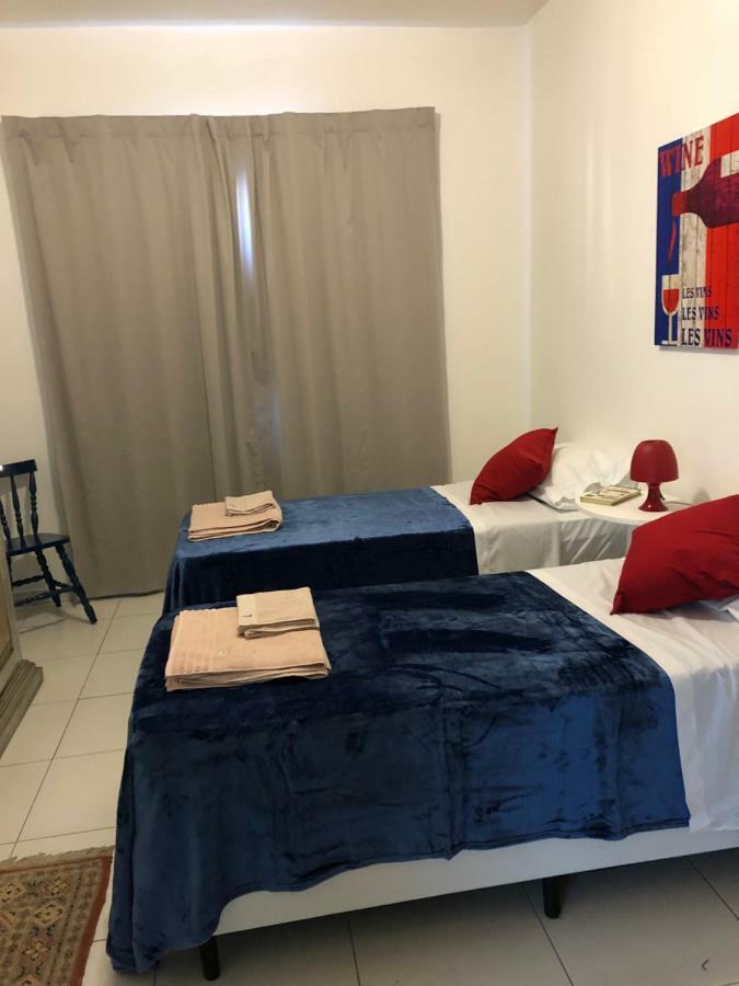 Large Double or Twin Room,889691842:JPEG