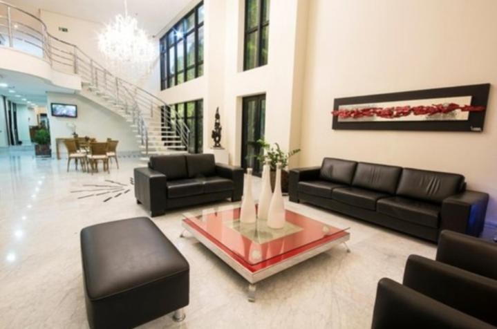 Apartamento con terraza