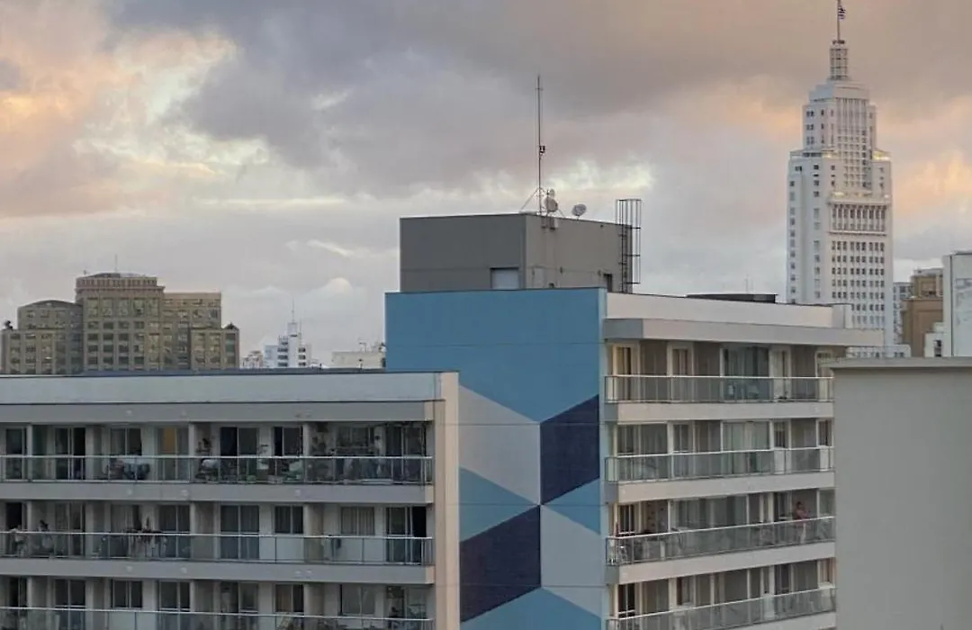 Flat de luxo centro SP com piscina,academia,lavanderia,garagem e segurança 24h-1