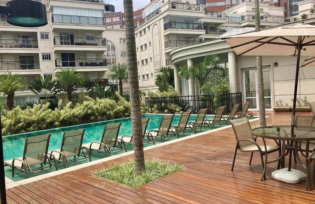 Apartamento Menara Morumbi - 150m do Hospital Albert Einstein, Faculdade e Estádio - 1 vaga de garagem-1