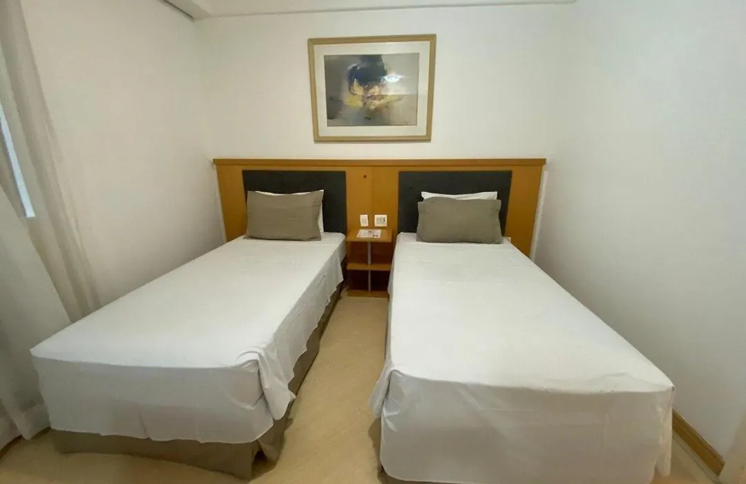 Flat Bienal Ibirapuera Uh507-1