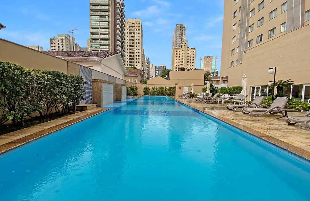 Exuberante Hotel Na Vila Olimpia-1