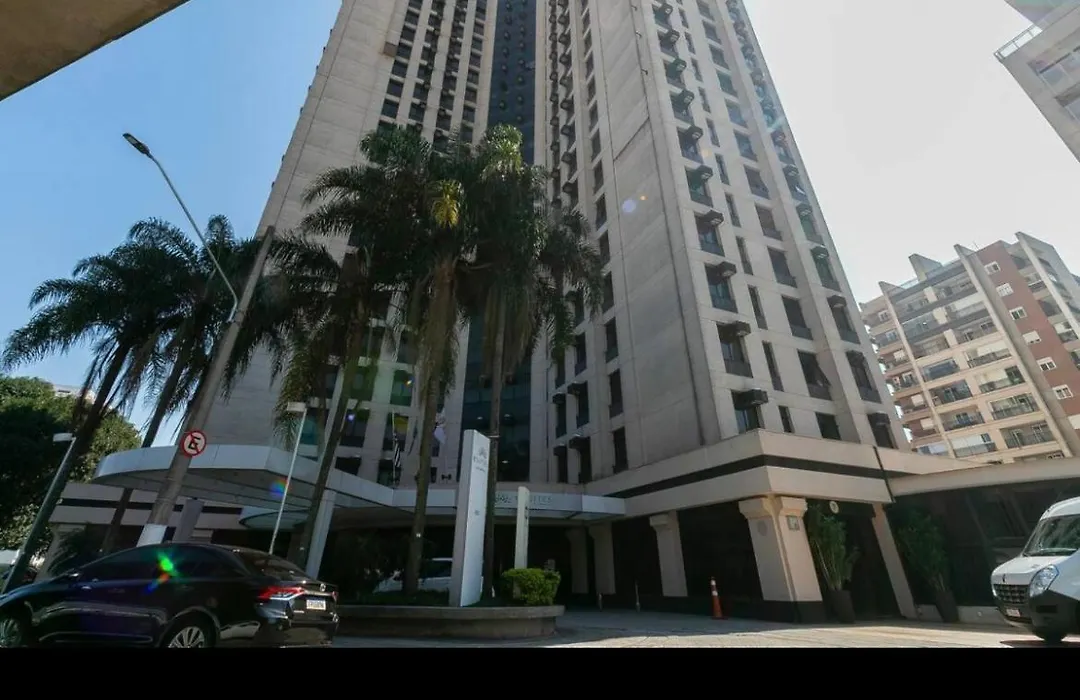 Hotel E Suites Em Frente Ao Aeroporto Com Ar E Piscina 1714-1