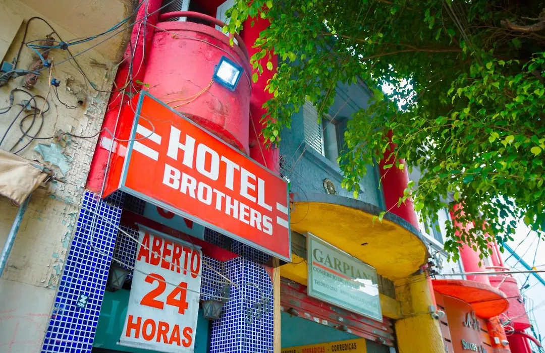 Hotel Brothers Sao Paulo - 3Km Do Hospital Das Clinicas Fmusp, Proximo A Universidades - By Up Hotel-1
