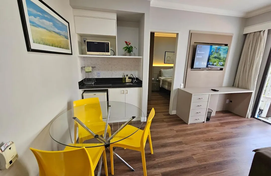 Flat Em Moema-1