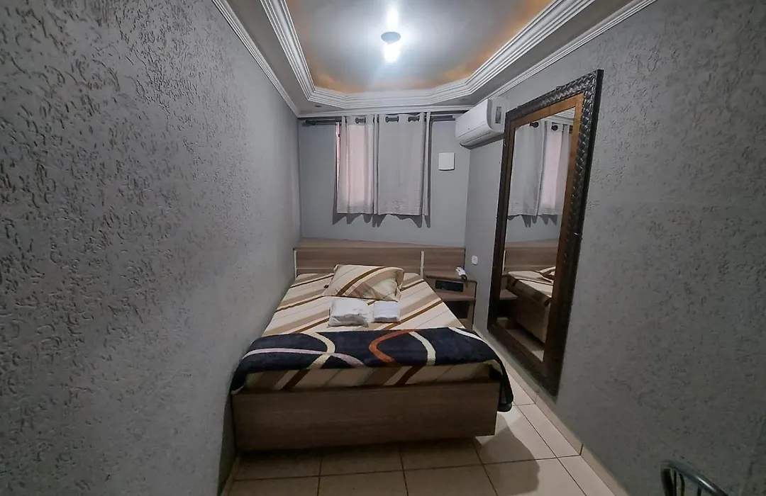 Hotel Luar-1