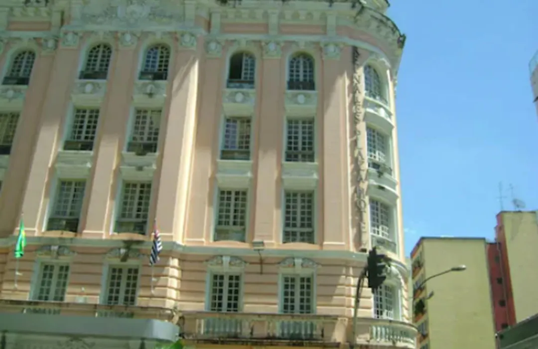 Reinales Plaza Hotel-1