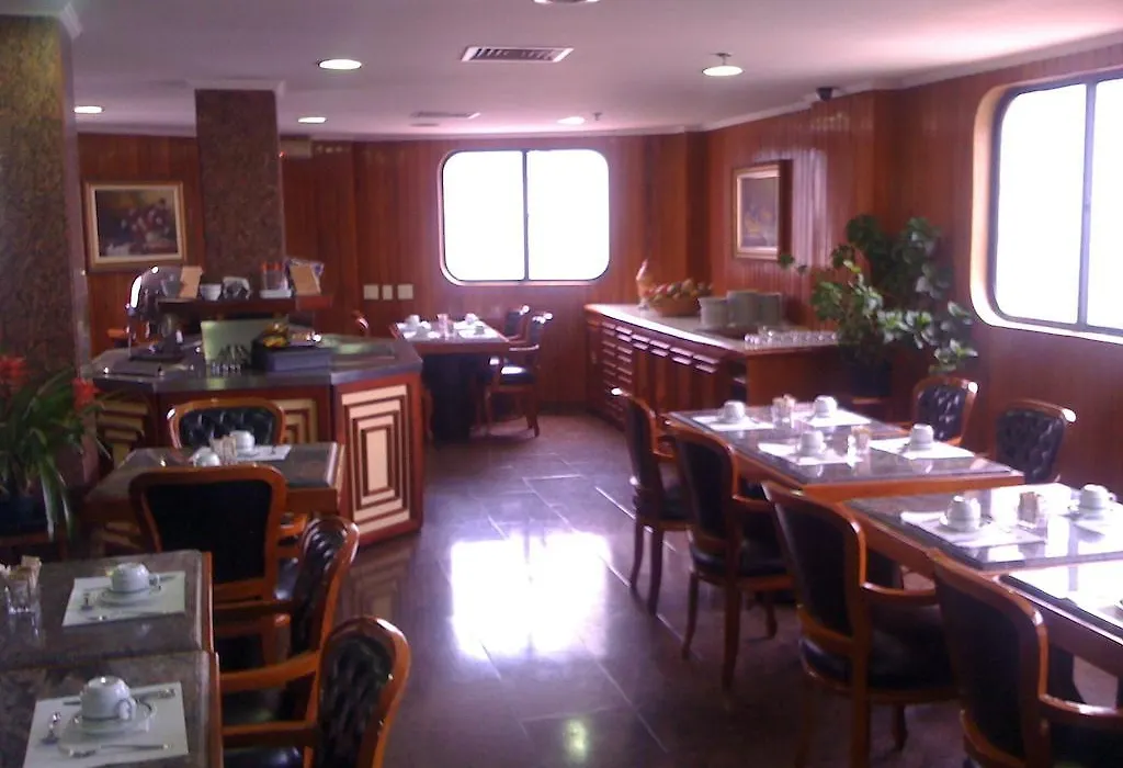 Hotel La Guardia-1