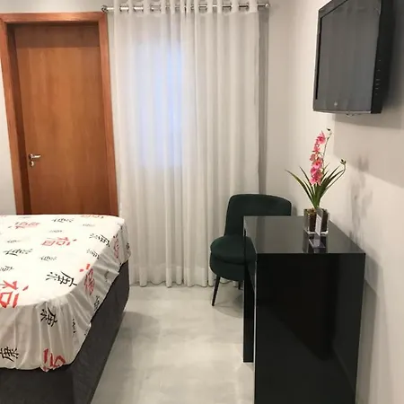 Liberdade 1 QT + Sofá Cama - 200m Metrô. Novo!-3