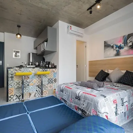 Lindo Studio Arouche 711-2