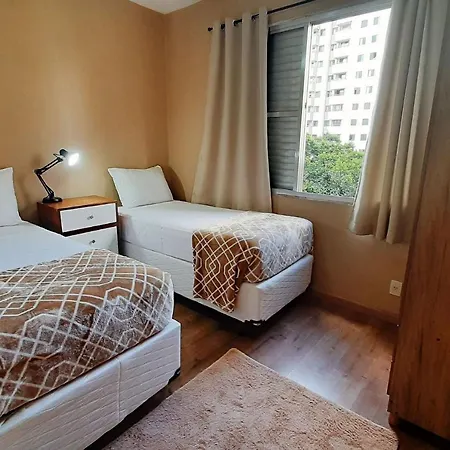 Apto Grande Com Rede De Descanso Na Sala | Wifi 100 Mb-2