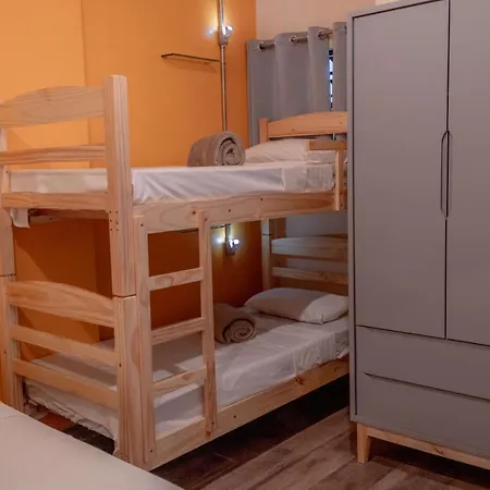 Hostel Cuarto-3
