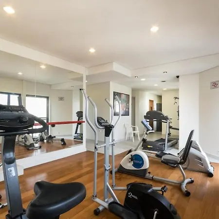 Itaim Bibi Ao Lado Da Faria Lima - Amplo Apartamento A Melhor Localizacao!-2