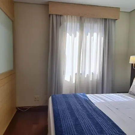 Moema Jamaris 100 Times Square Torre 2 Com Limpeza Diaria Uh507-2