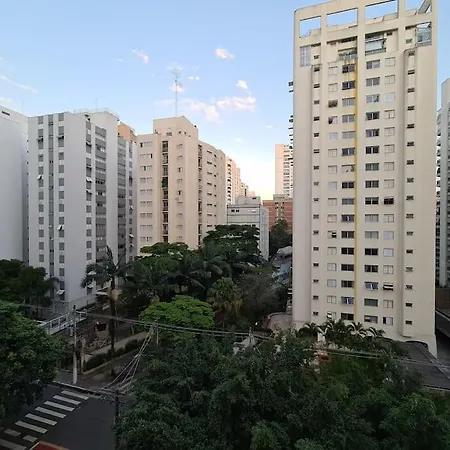 Apartamento prático com ótima localização.-2