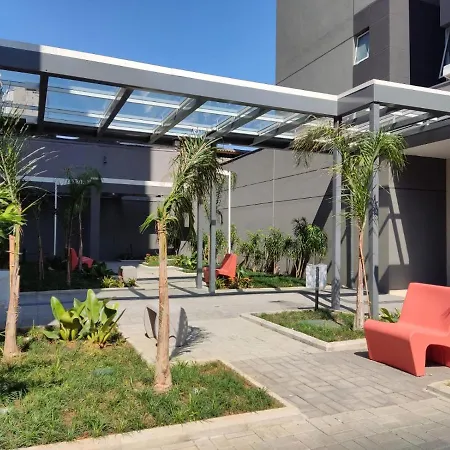 Flat Completo Com Piscina, 50M Do Metro Bras!-2