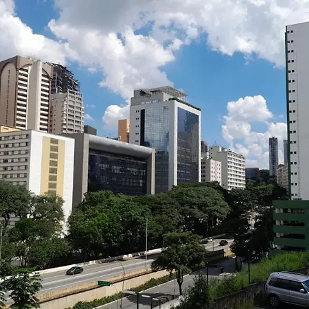 Quarto Tranquilidade Em Apto Compartilhado-2