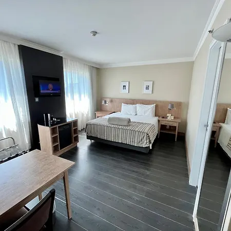 Radisson Berrini Suite Executiva Luxo Queen-2