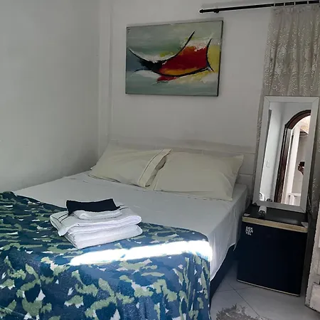 Villa Aconchegante Com Piscina!-2