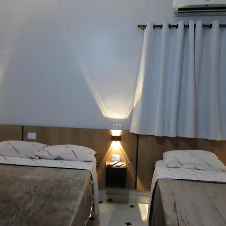 Hotel Tropicalia: Downtown Convenience with Parking-2