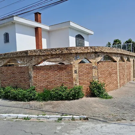 Casa espetacular com piscina para grupos - Glamour e lazer-2