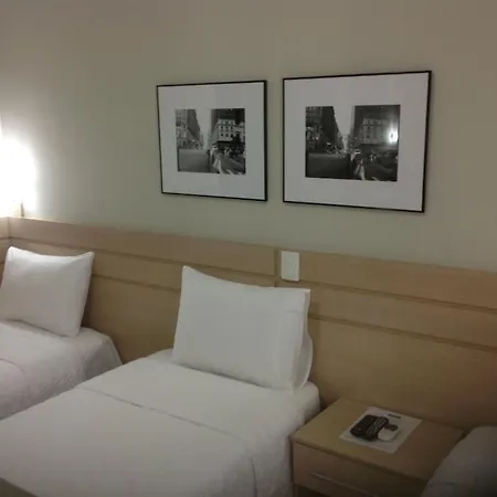 Upper Hotel-3