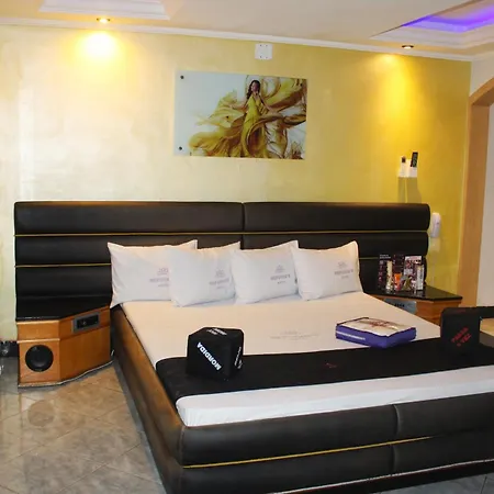 Refugius Motel-3