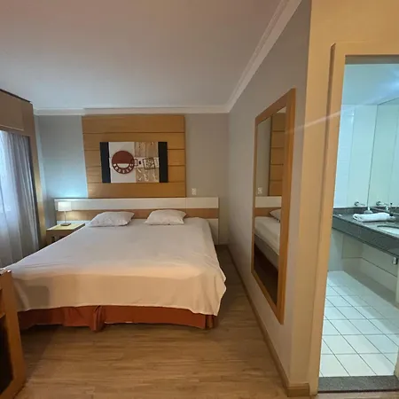 Hotel E Suites Em Frente Ao Aeroporto Congonhas Com Piscina 914-2