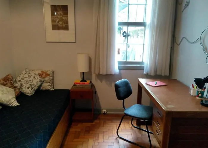 Quarto Grande Ensolarado São Paulo