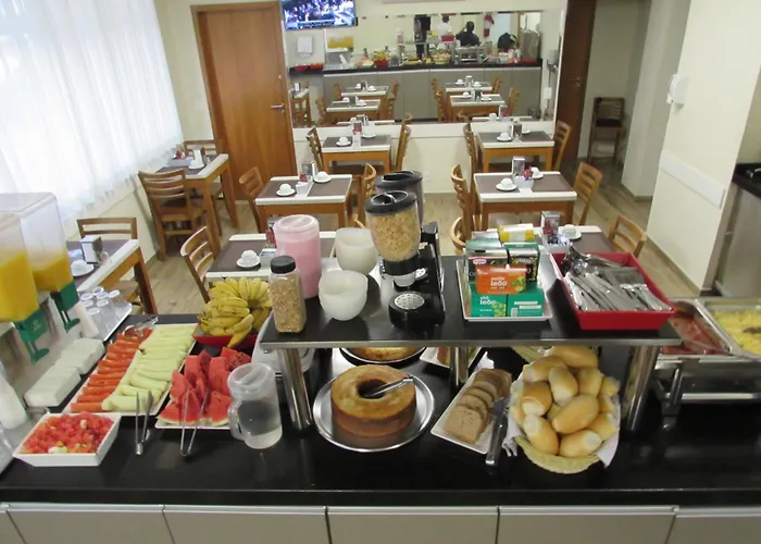 Hotel Urbis a 10 minutos Rua 25 de Março, Brás,Bom Retiro,a 2 minutos do Mirante Sampa Sky San Paolo