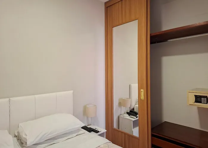 Excelente Flat Junto Aos Shoppings Jk E Vila Olimpia São Paulo aceita animais de estimação